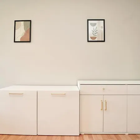 Lägenhet Mmrent Beige - Minuta Od Skm I Dziesiec Minut Do Centrum Gdańsk